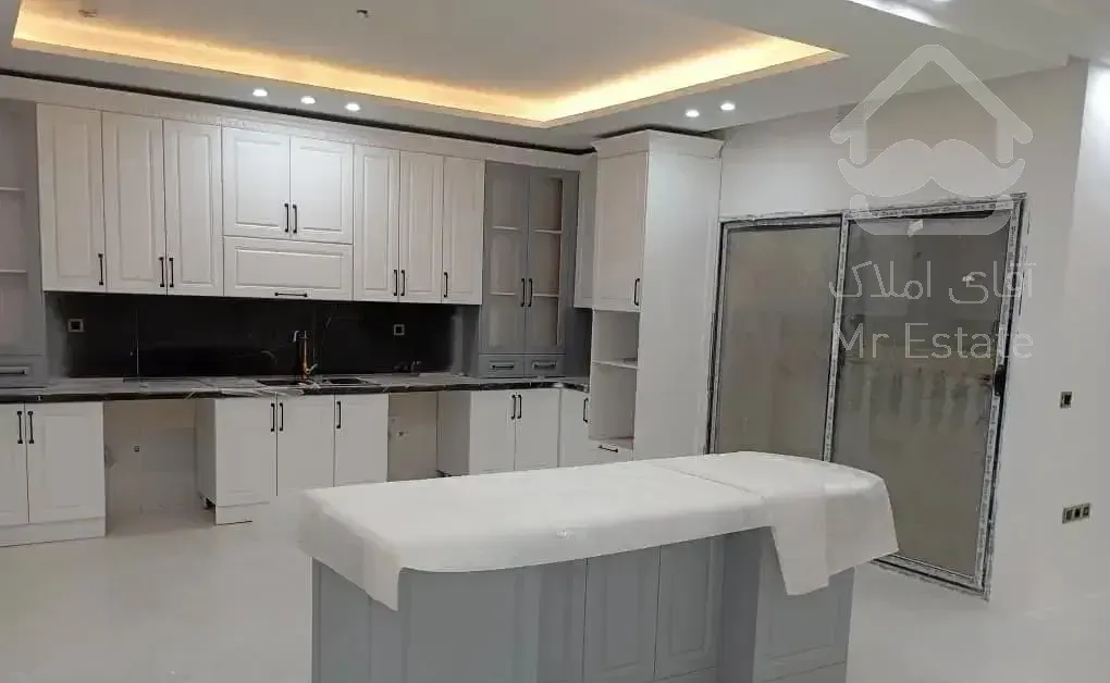 آپارتمان ۱۹۵متر/طبقه چهارم/ تکواحدی فول کامل