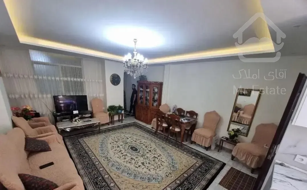 ۷۰متر پارکینگ و انباری