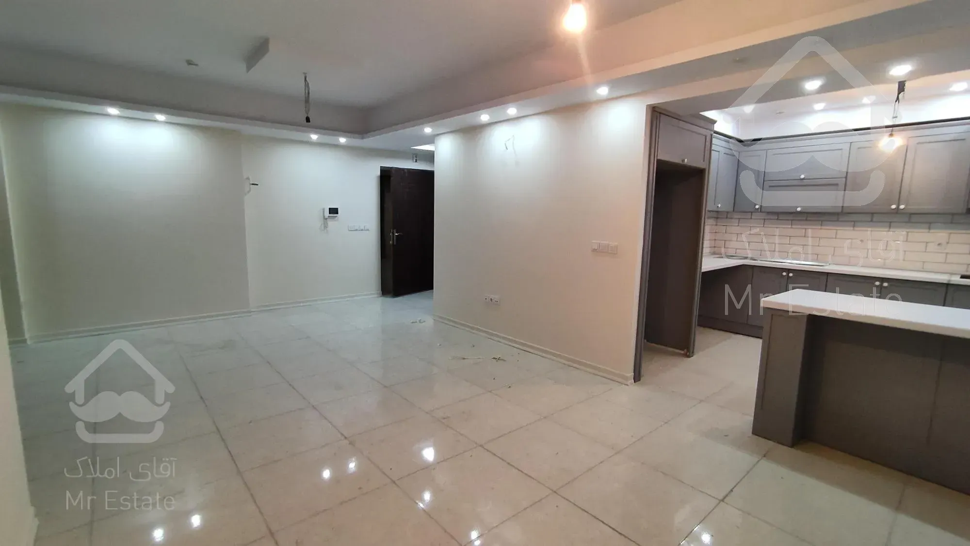 ۱۳۰متری ۳خوابه واقع در برج هواپیمایی کشوری