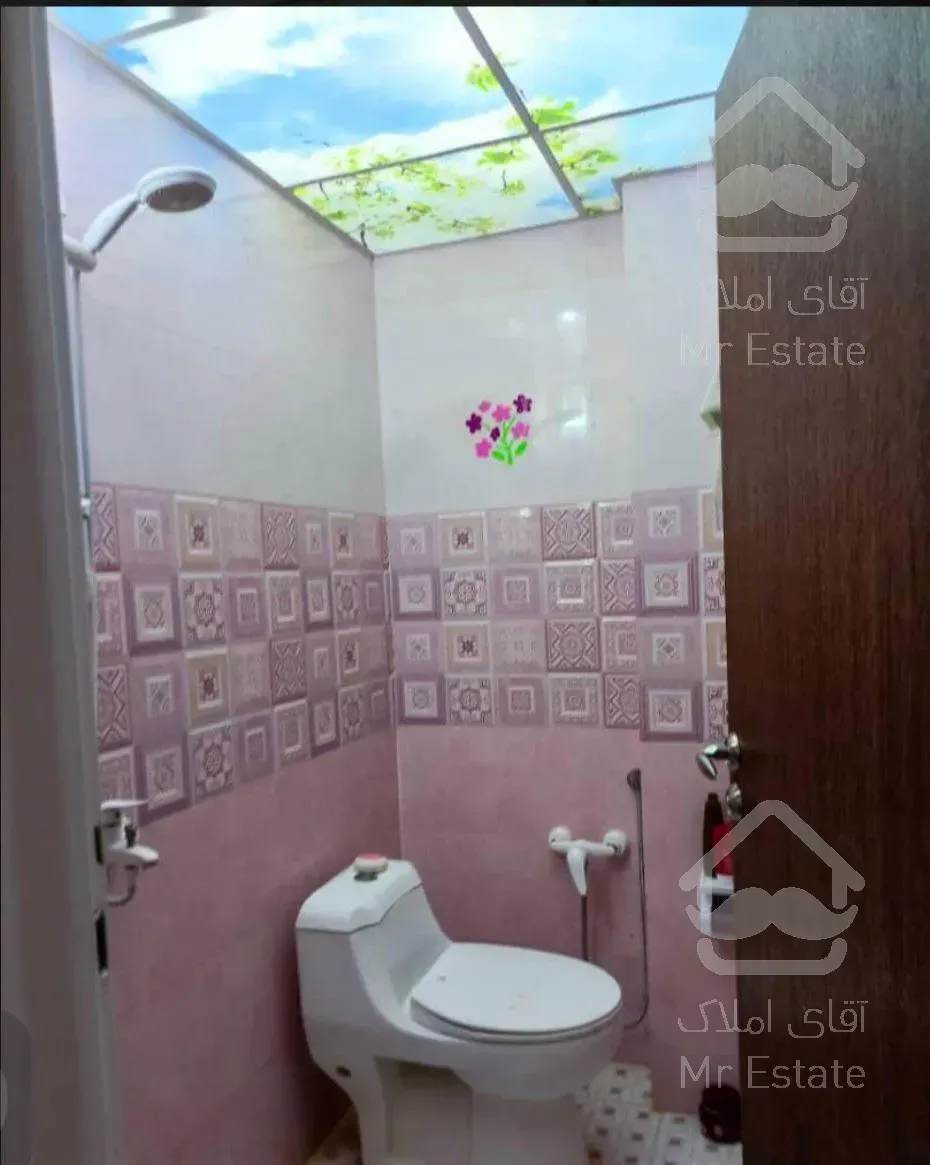 واحدبسیارشیک۷۸متری