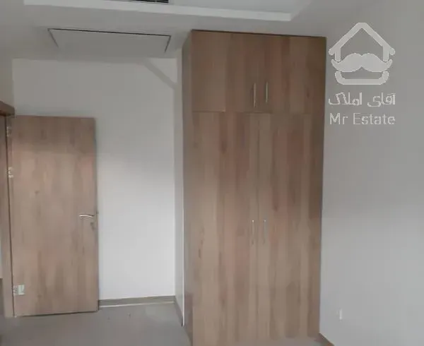 آپارتمان ۱۳۰ متری دو خوابه مستردار کلید نخورده