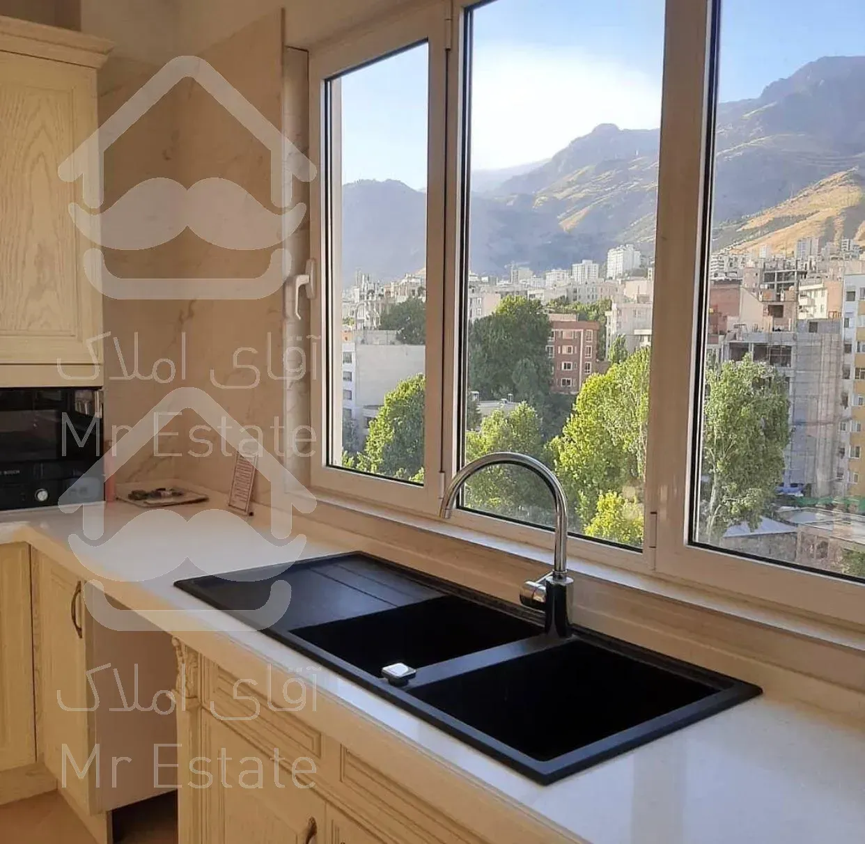 خرید پنت هاوس 200 متری  اقدسیه