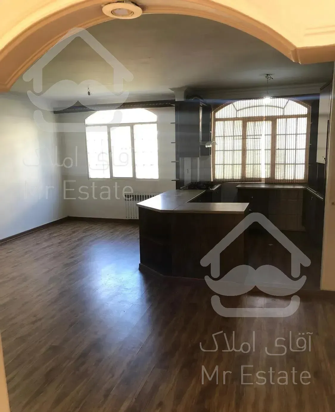 ٨٥ متر دو خوابه لویزان نورگیر (بازسازى شده)