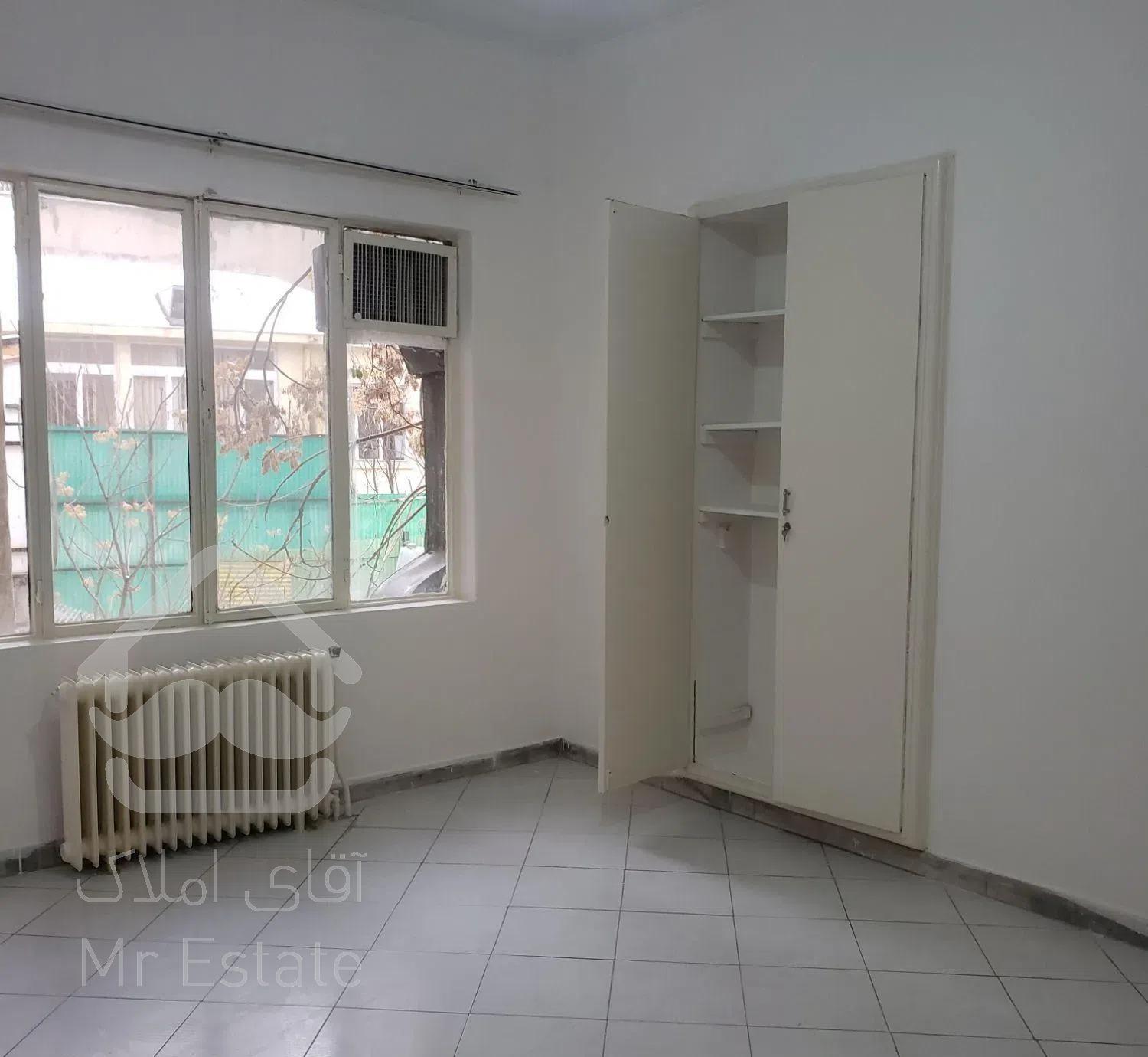 اندرزگو/ ۱۵۰ متر/ دو خواب