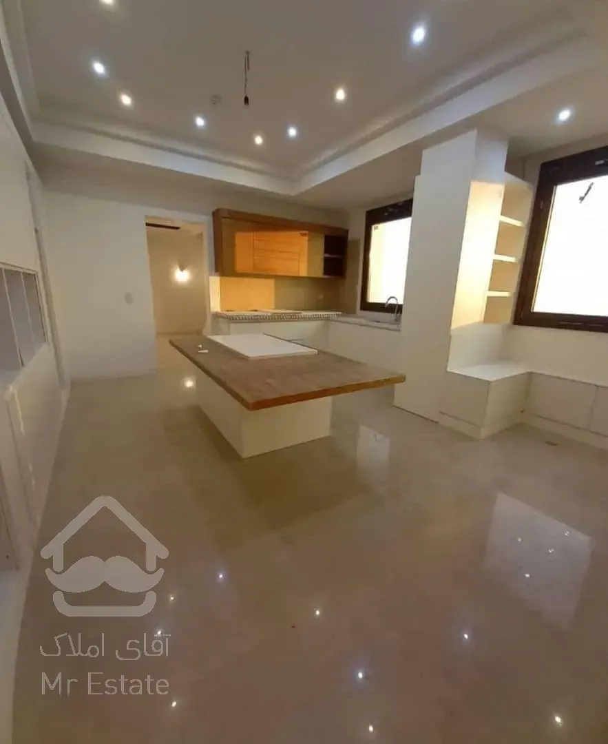 فروش 240 متر در پاسداران