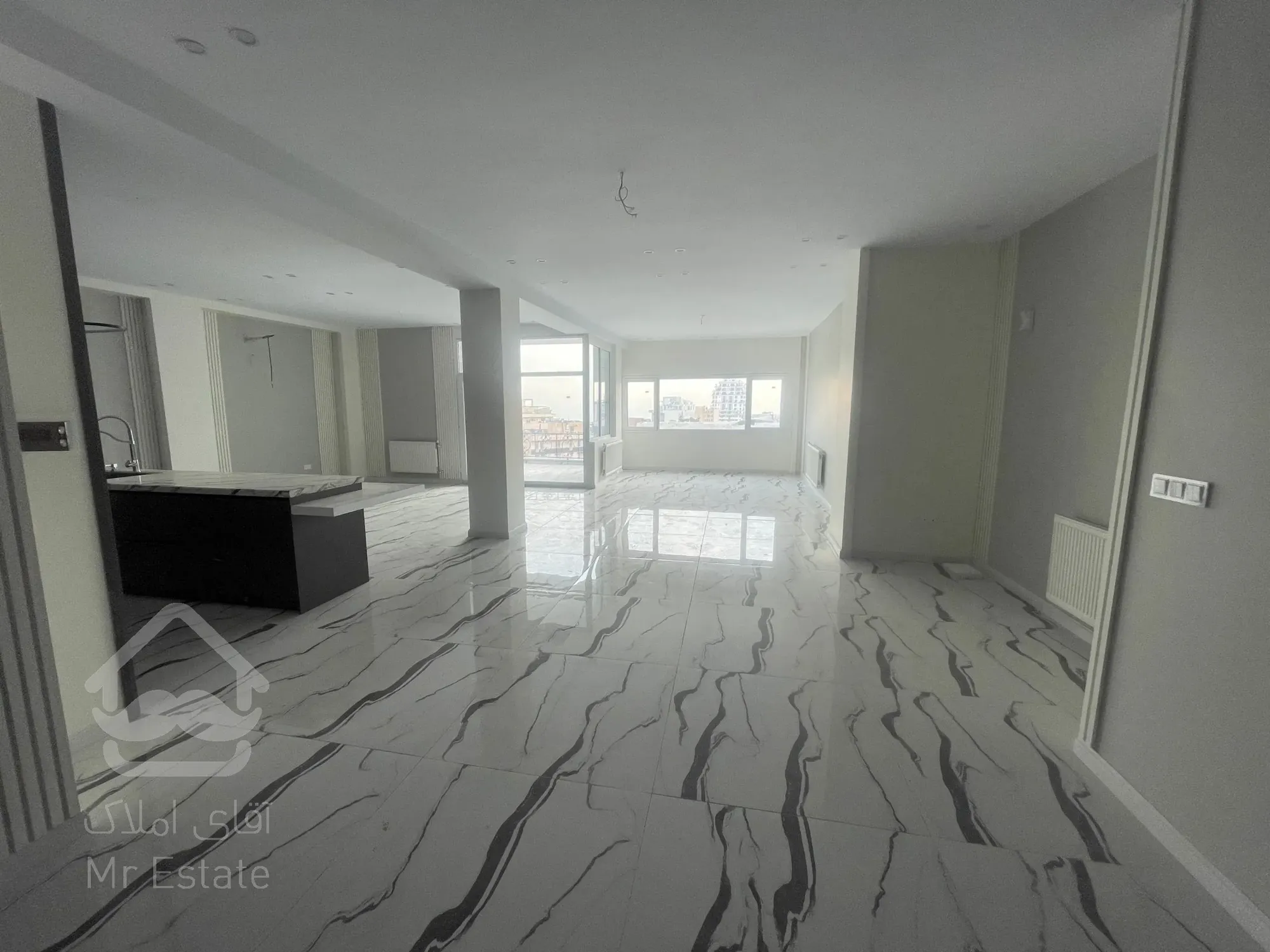 فروش اپارتمان 215 متری زعفرانیه