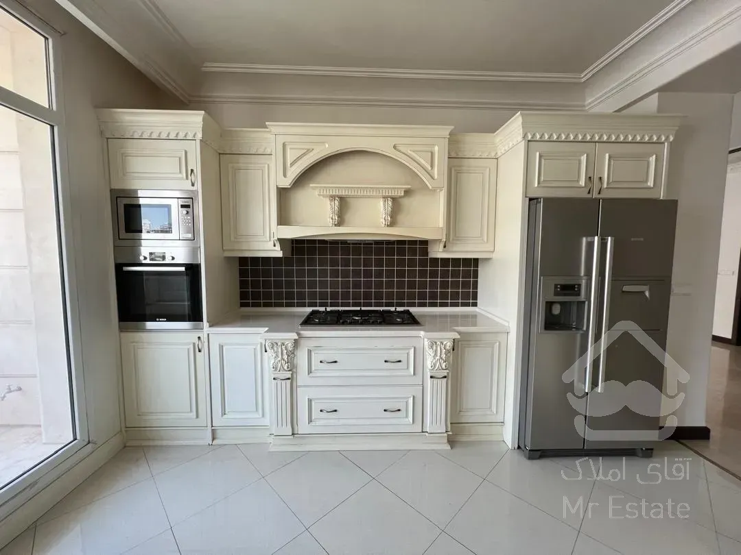 فروش اپارتمان 180 متری زعفرانیه