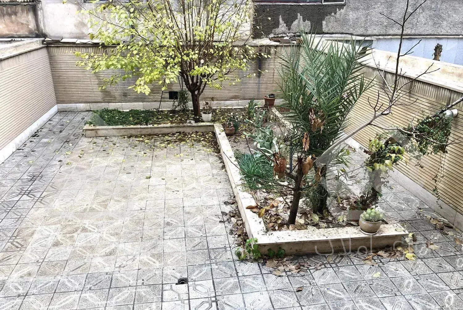 ۷۷متر تاپ لوکیشن +۱۲۰ متر حیاط