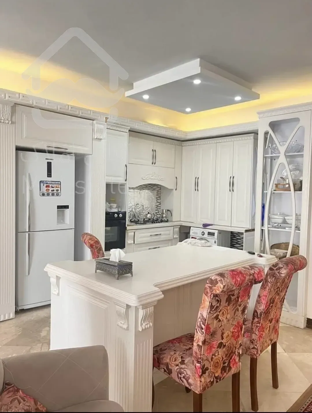 رهن‌واجاره اپارتمان۱۱۹متری ۲ خواب فول امکانات شهران شمالی