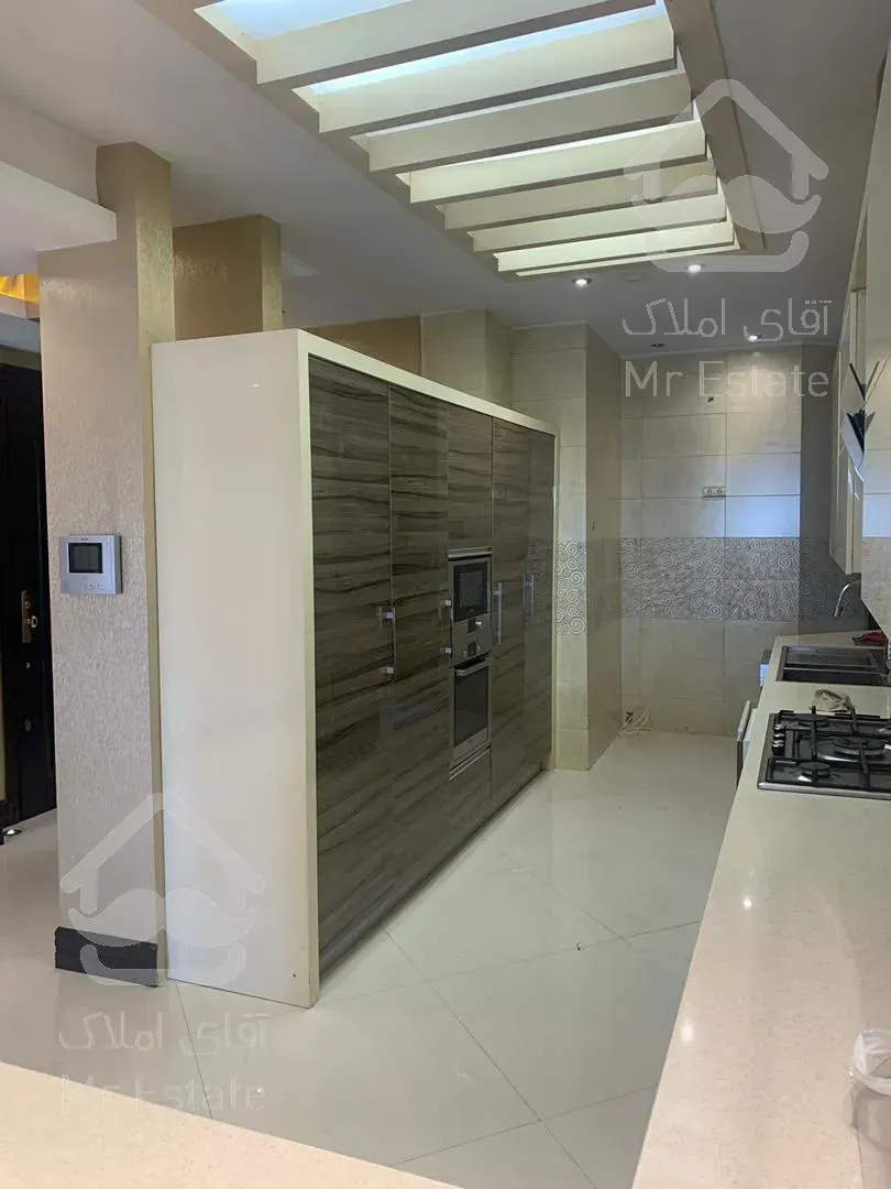 آپارتمان ۲۶۰ متری زعفرانیه