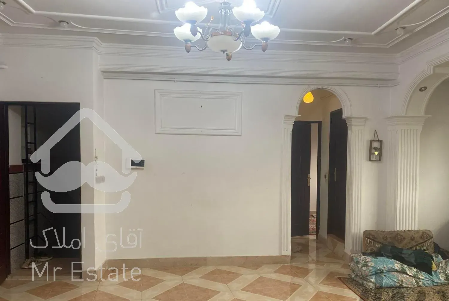 آپارتمان تکواحدی طبقه دوم