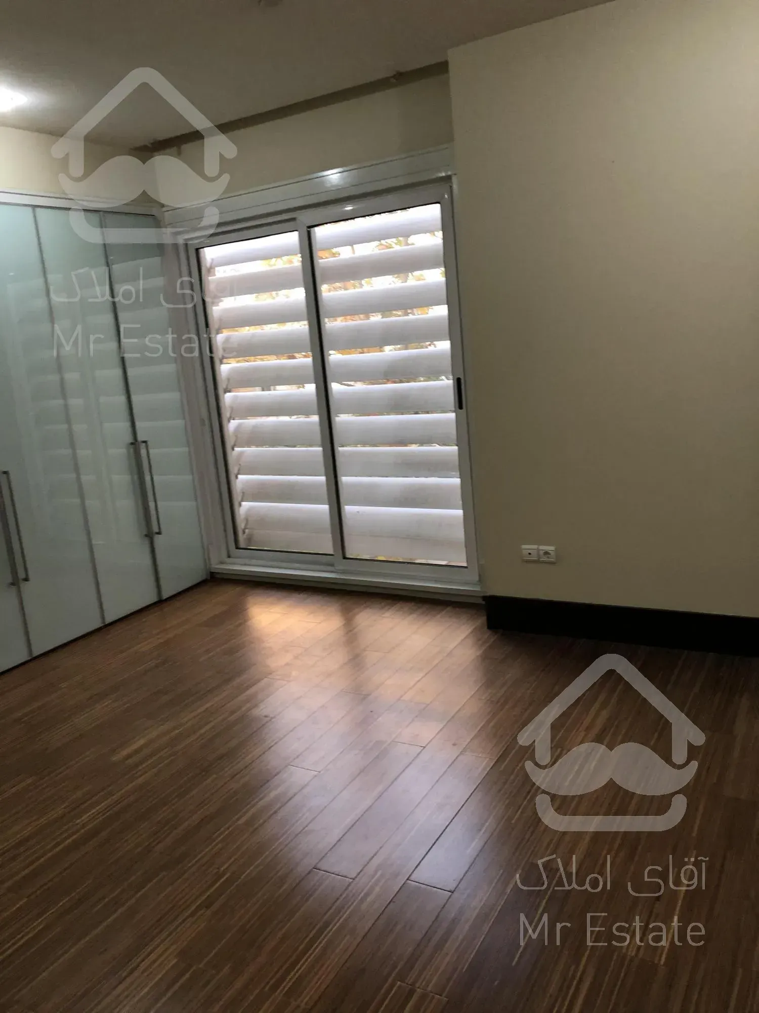 رهن و اجاره آپارتمان ۳۰۰ متری ۴ خوابه نیاوران فول