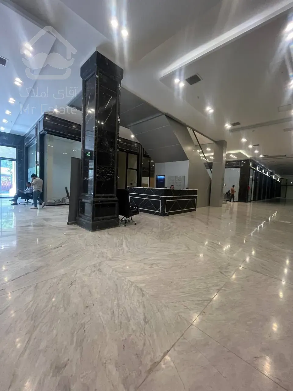 اجاره واحد تجاری ۵۷ متری داخل رونیکا مال با ۳ ماه تنفس