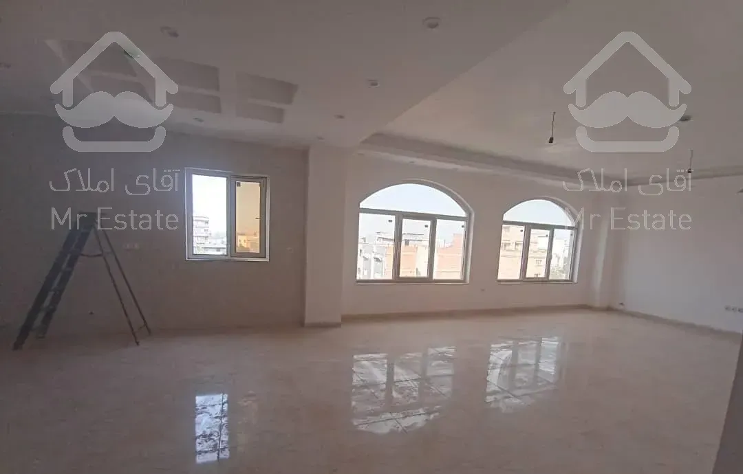 آپارتمان ۱۳۰ متری خیابان ساری (کلید نخورده)