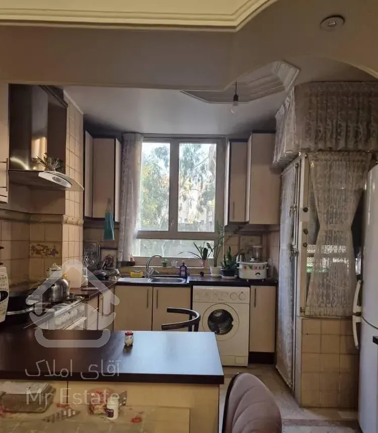 55 متر اپارتمان ستارخان شادمان دو نبش با پارکینگ