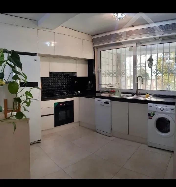 ۹۴ متر ۱۰ واحدی کاشانی اباذر خیابان گلدشت