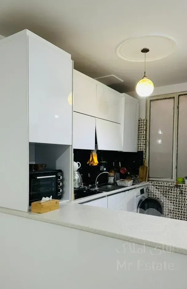 فروش آپارتمان ۷۰ متری ۲ خوابه طبقه ۲ در هفت چنار