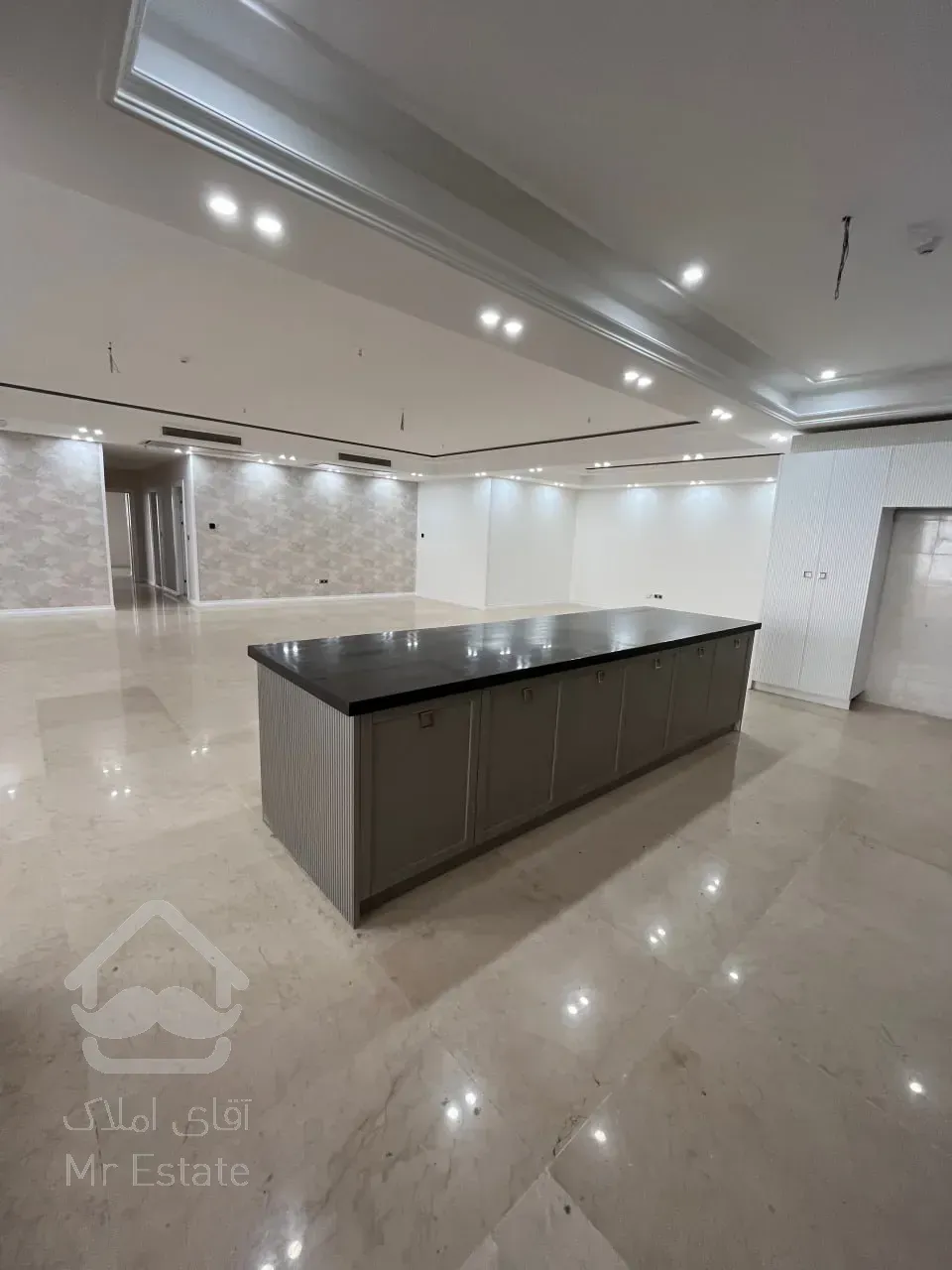 فروش واحد 225 متری رونیکا پالاس قیطریه