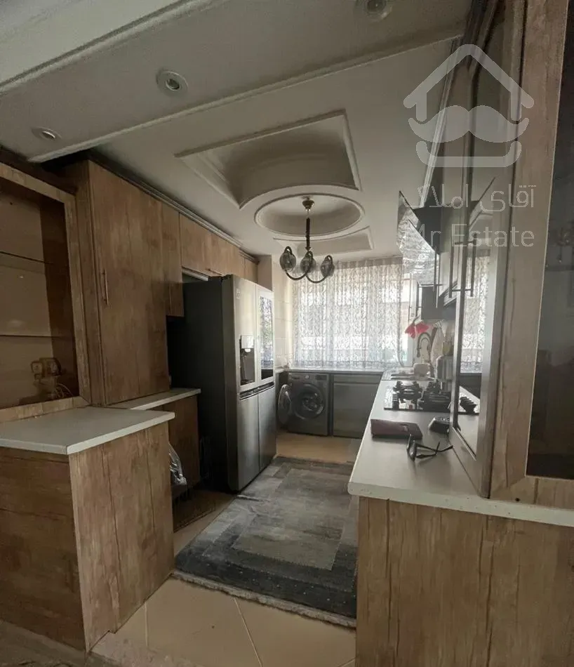 ۱۱۰متر ۲ خوابه سالن پرده خور بدون مالک لوکیشن عالی