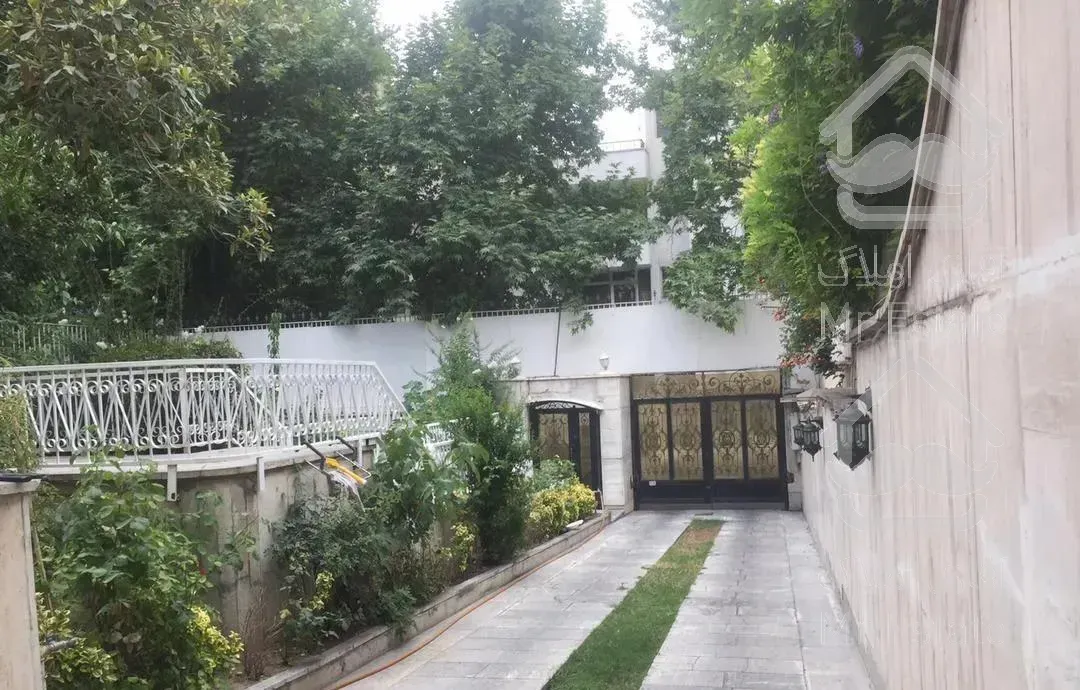 ویلایی۱۶۰ متر بازسازی شده همت جنوبی