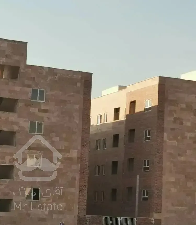 آپارتمان ۸۵متری فاز سه پرند