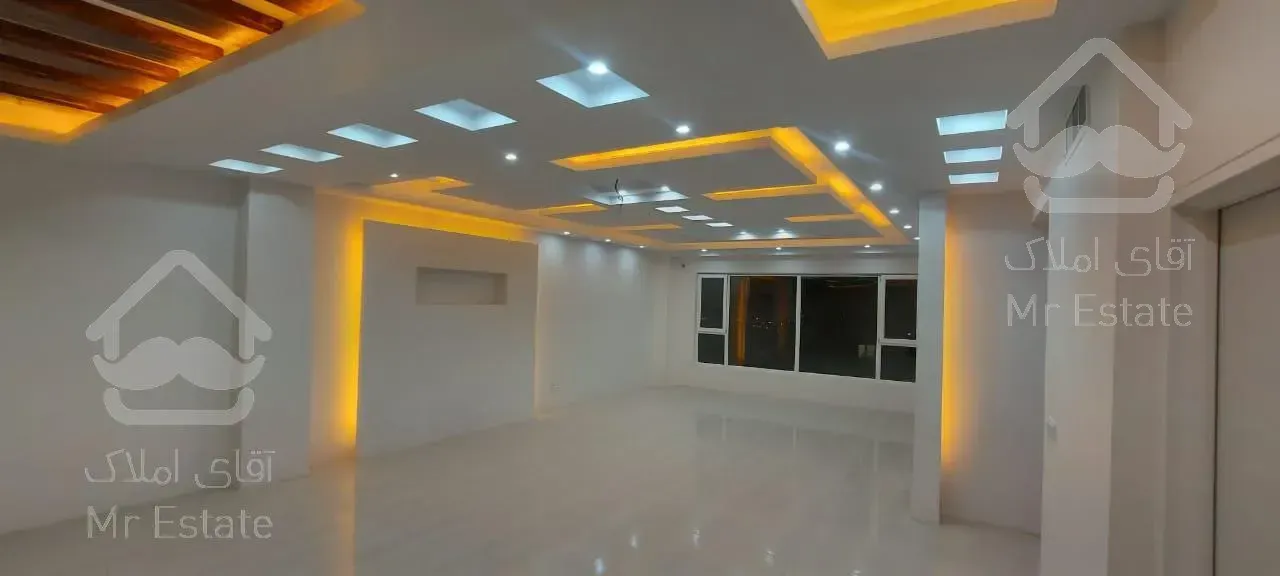 ۶۹۰متر مستغلات در شهرک‌الهیه غرب  دریاچه چیتگر