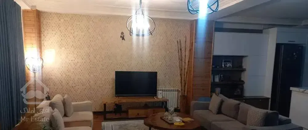 اوایل ولیعصر/پلاک طلایی ولیعصر