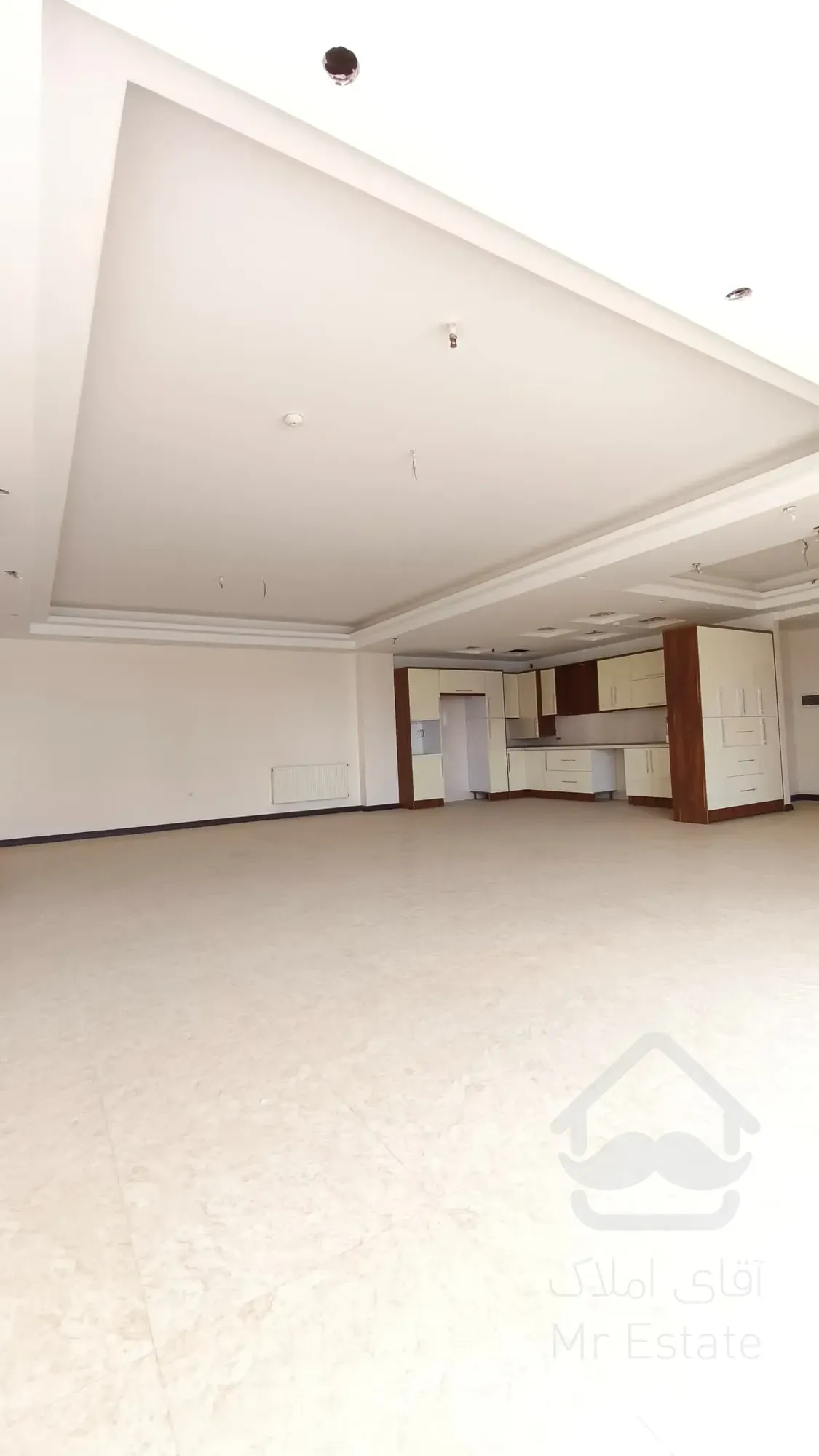 دپارتمان سلیمی/۱۴۳متری/برج سیمرغ/زیر قیمت