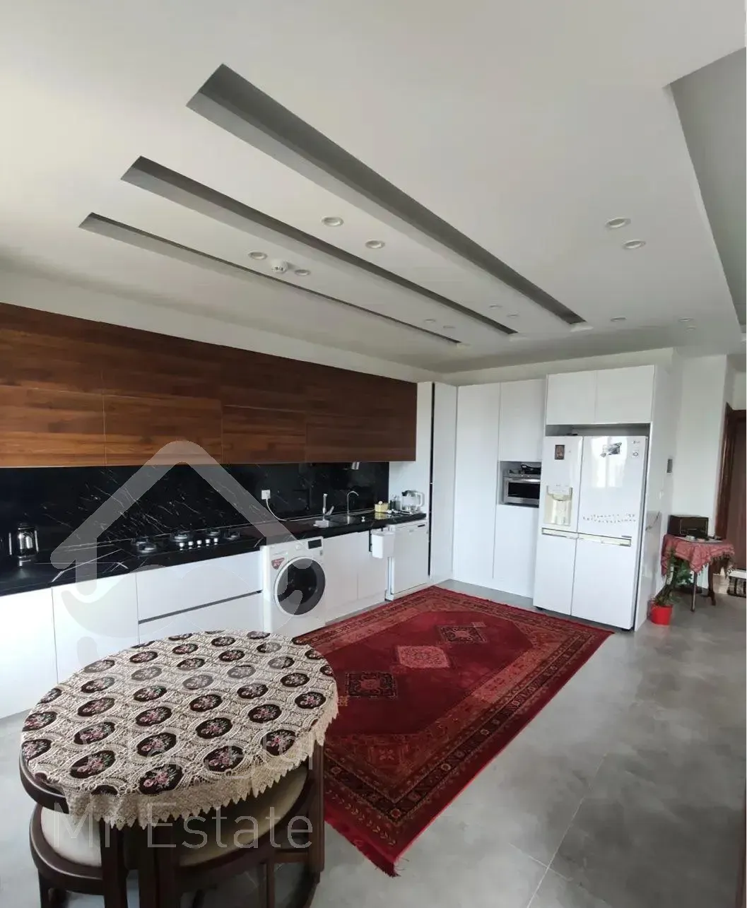 فروش آپارتمان ۱۳۰ متری ۳ خوابه تک واحد نوساز