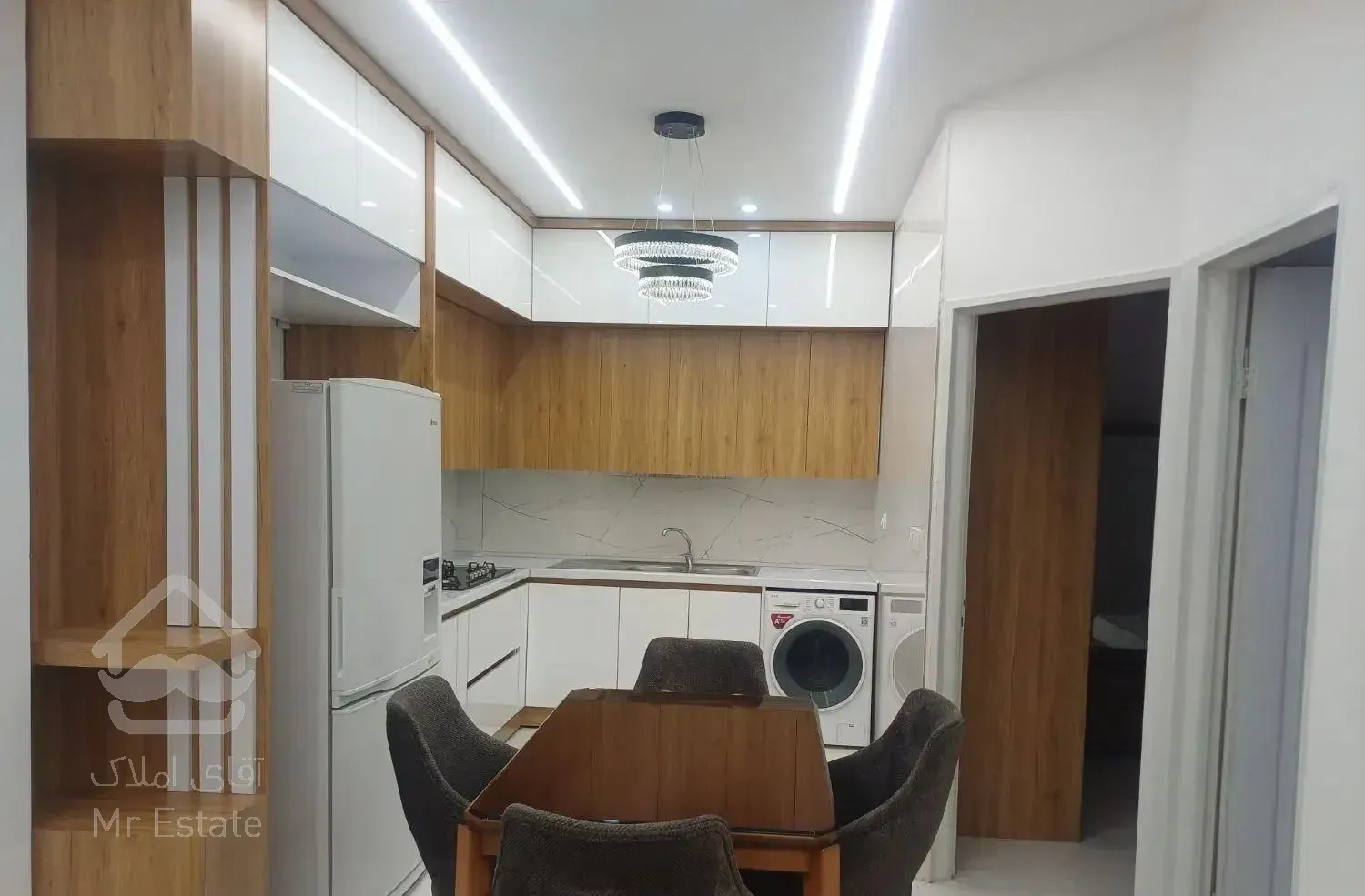 نوساز*درب مستقل*با وسایل