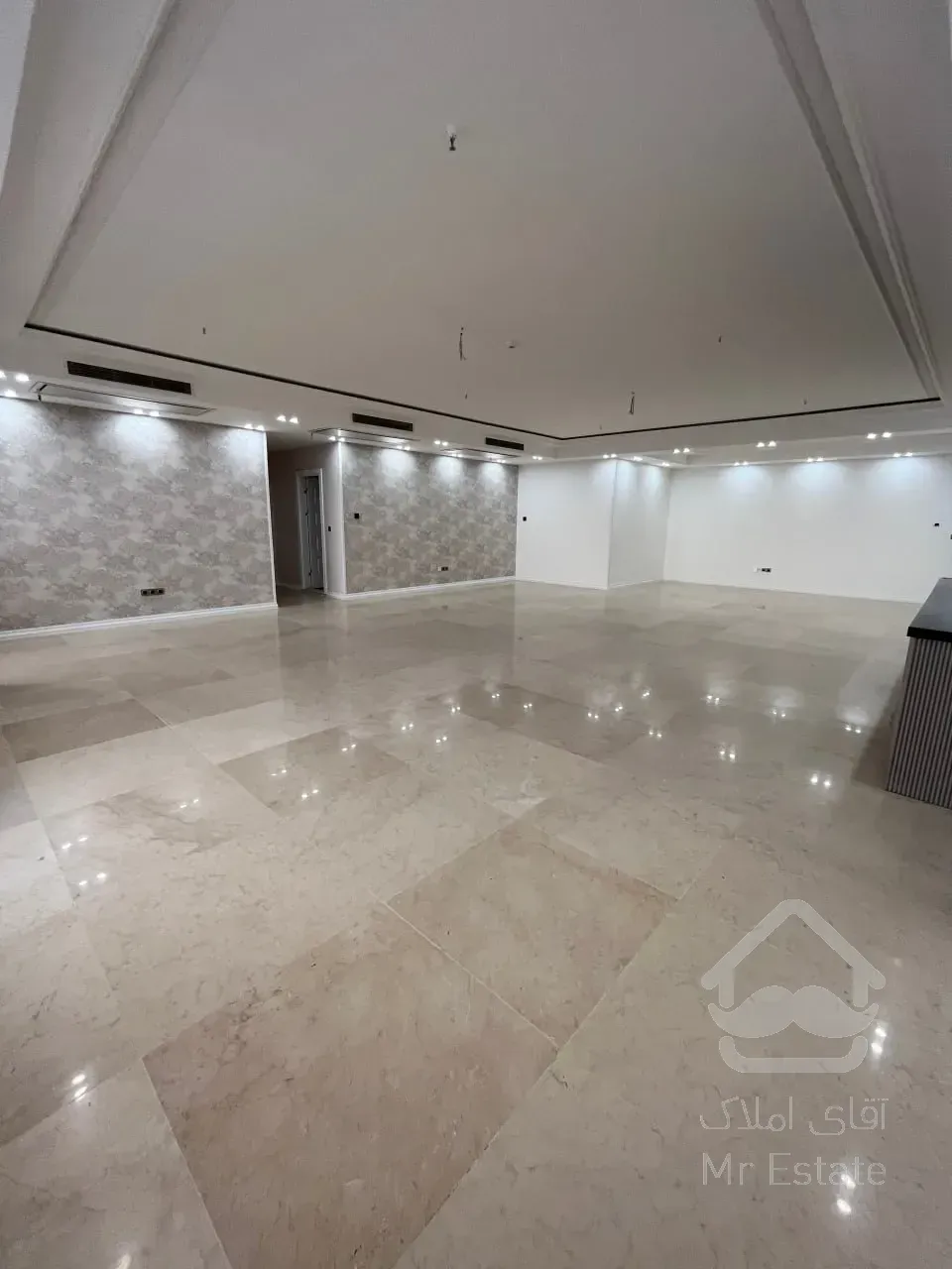 فروش واحد 225 متری رونیکا پالاس قیطریه