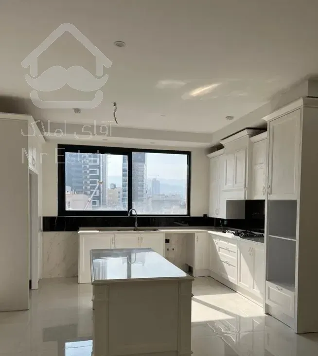 فرشته هاشمیه/۱۲۰متر/جنوبی/لاندری/تک واحدی