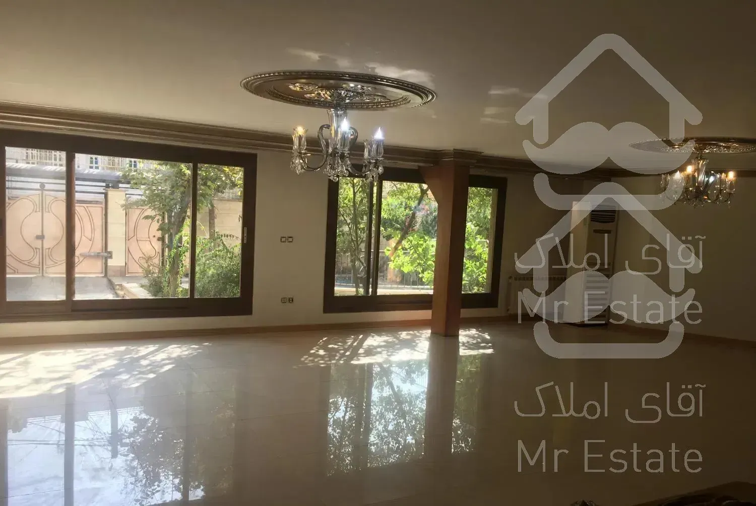 ۲۵۰ متری  پاسداران