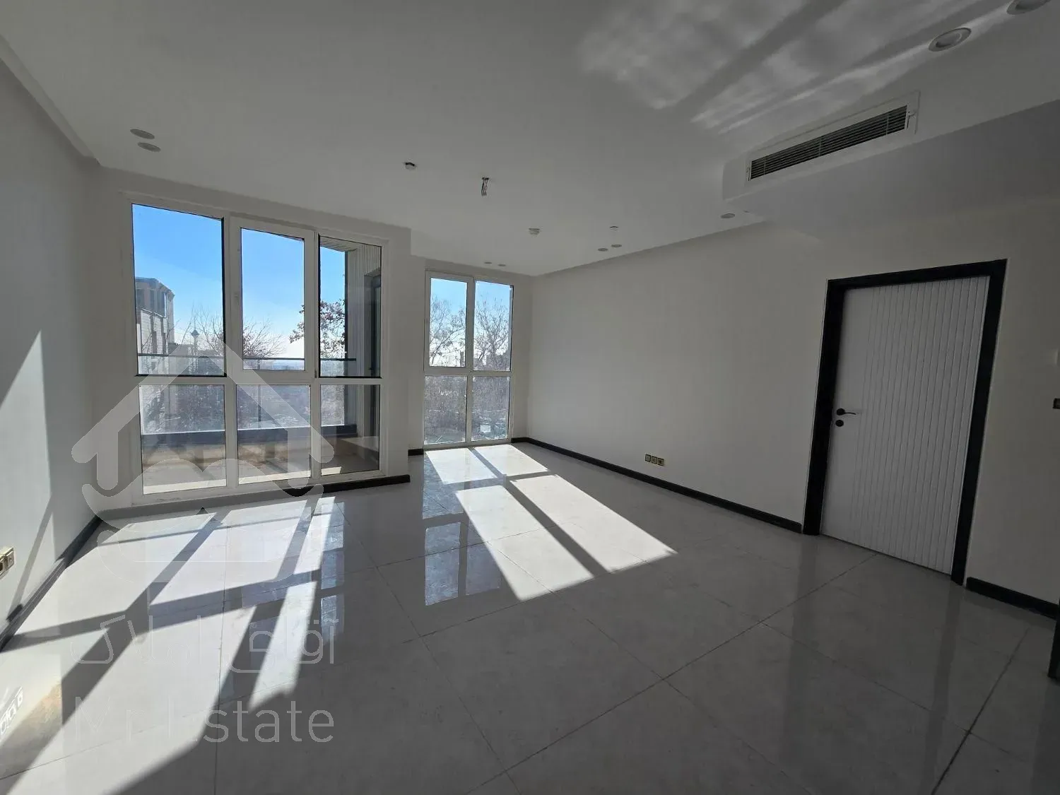 160مترشهرک غرب*موقعیت اداری*۲پارکینگ سندی