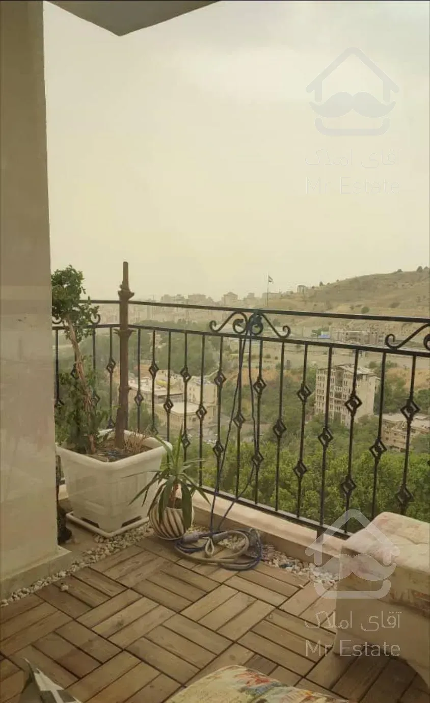 درکه ۲۳۰ متر/ طبقه ۱۱/ دید ۳۶۰ درجه/ ۳ پارکینگ