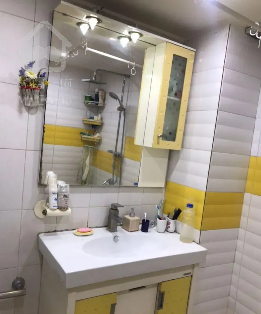 ( پاتریس لومومبا کوکب 135 متری تکواحد )