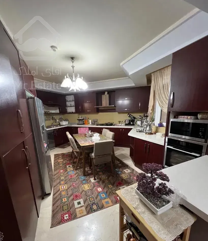 ۱۹۰ متر ۳ خواب نیاوران / لابی لوکس ۲ پارکینگ