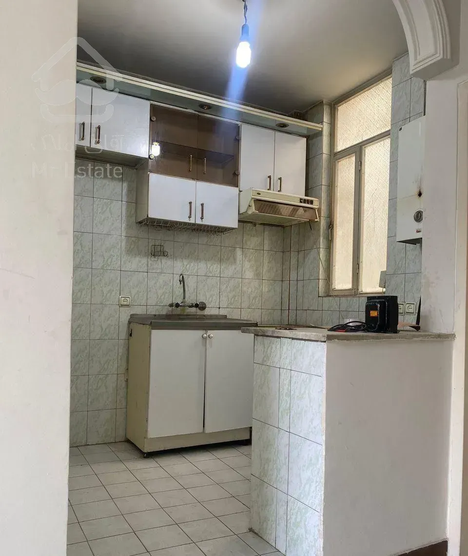 ۴۰ متری با ۱۲ متر انباری پنجره دار(تک واحدی)