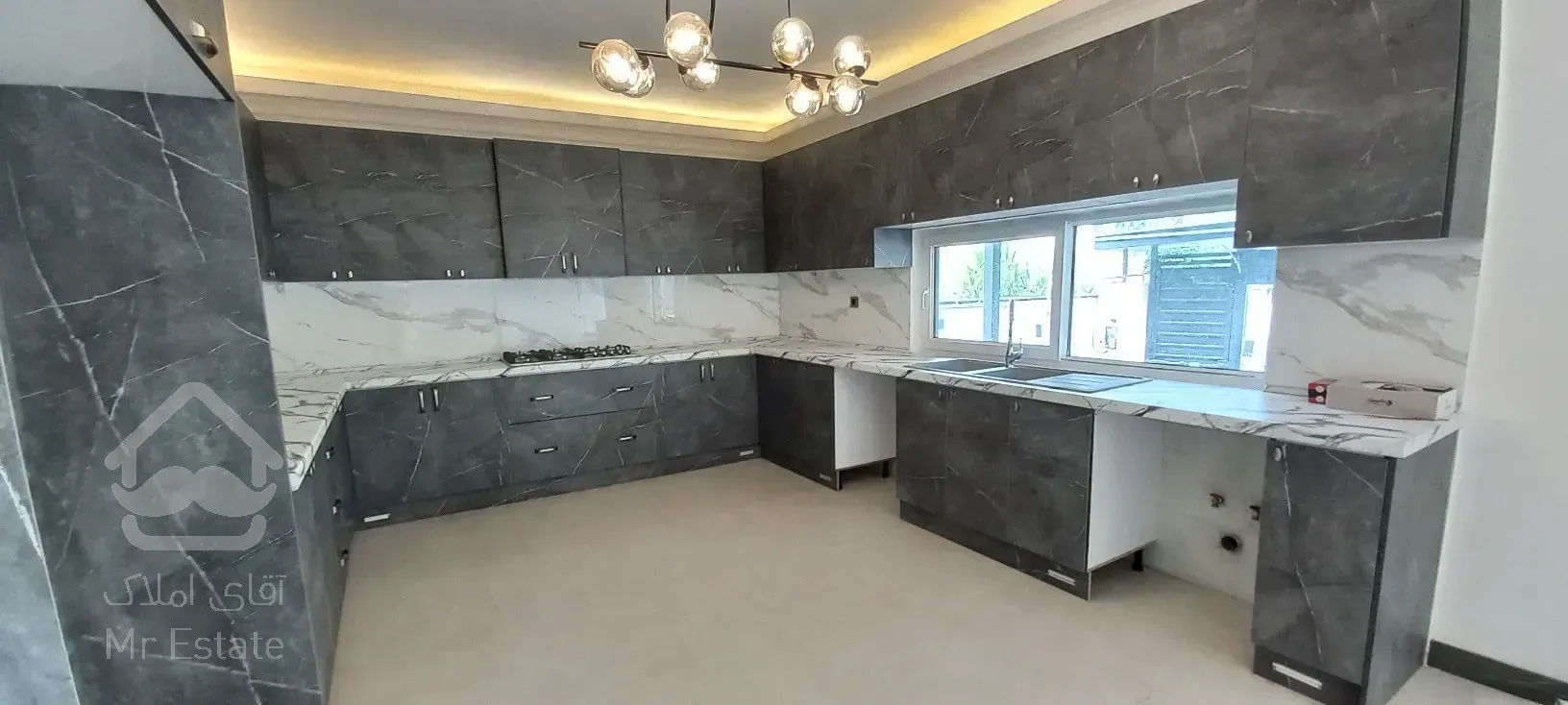 فروش ویلا لوکس مدرن استخردار کوهپایه تنکابن