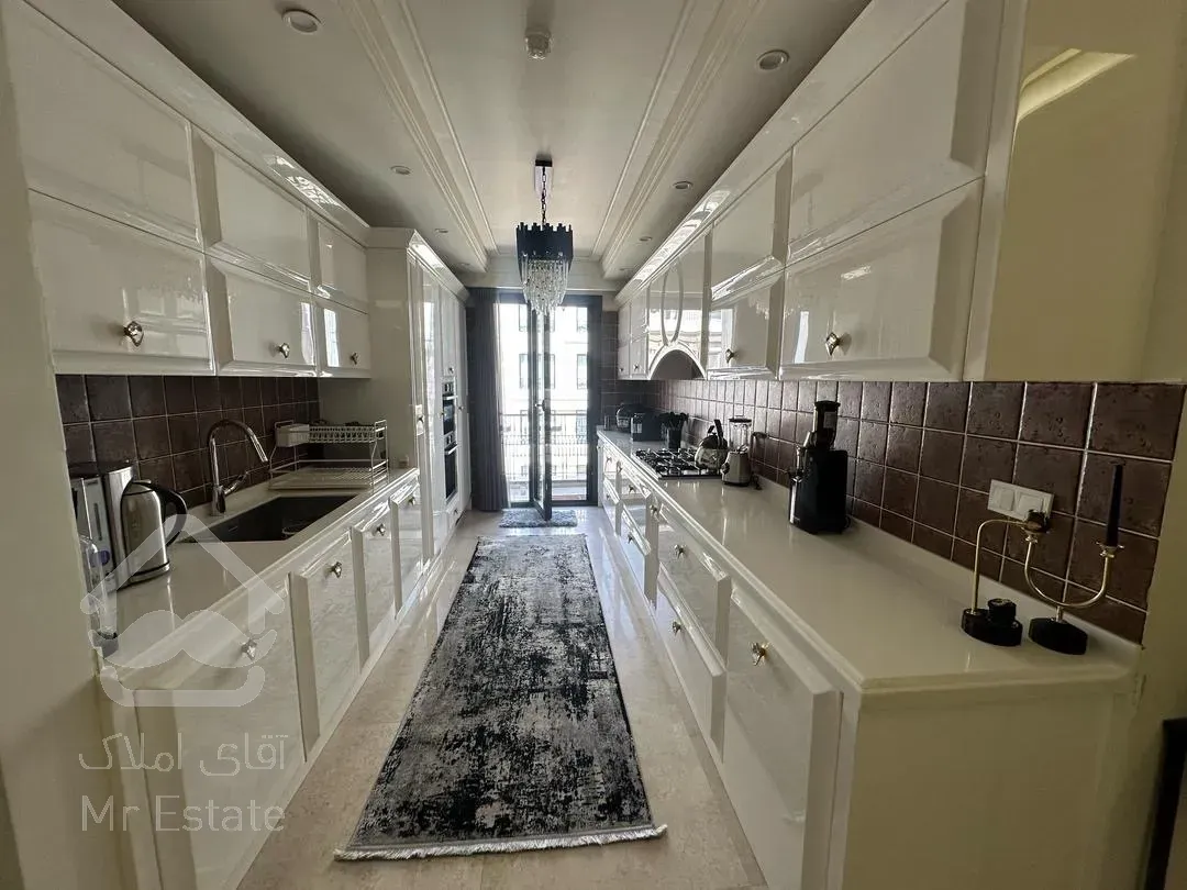 اکازیون در قیمت/۲۲۰ متر/قیطریه