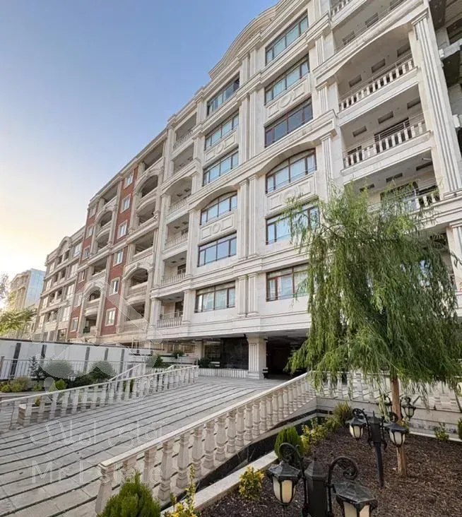 اپارتمان کلید نخورده تاپ لوکیشن برند ساز