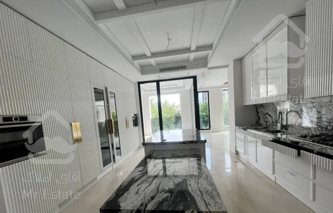 ۳۲۰متر استخر در روف نوساز فرشته