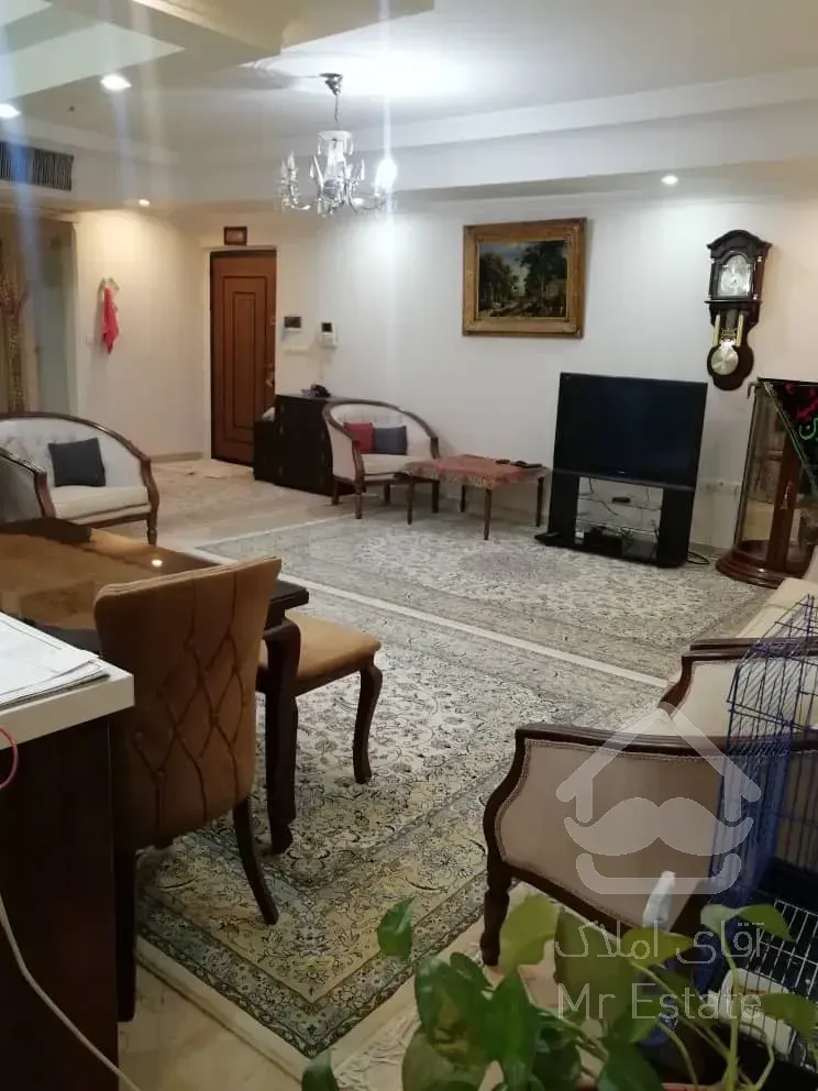 ۸۵متر۲خواب بالا همکف تمیز خیلی خوشگل