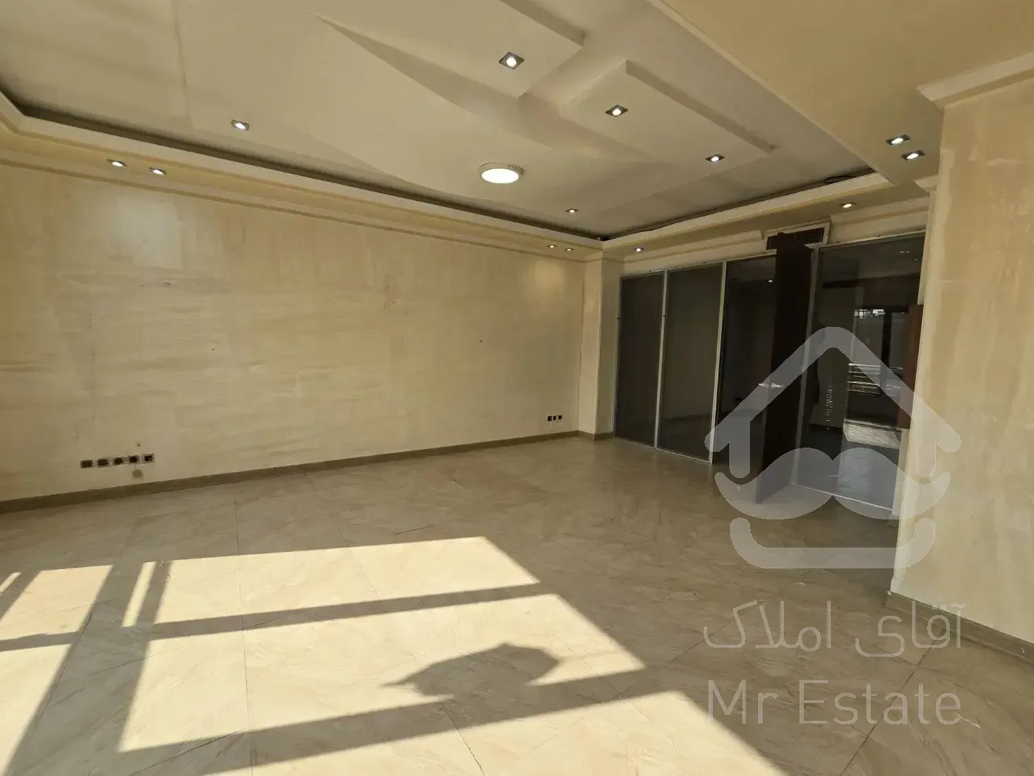 120مترشهرک غرب*براصلی*فول امکانات*خوش نقشه