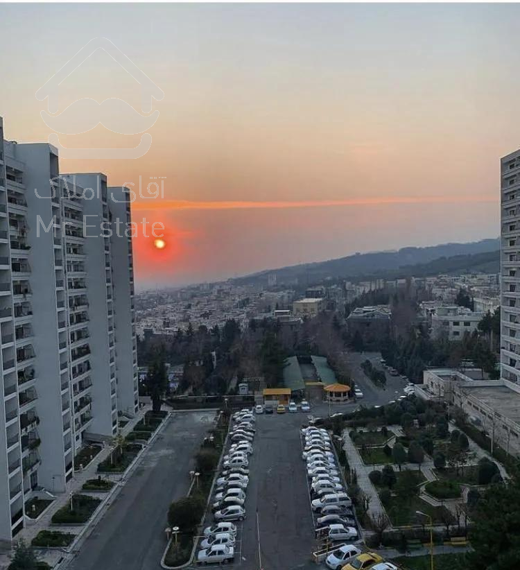 شهرک امید ۱۳۱ متر ۲ خوابه