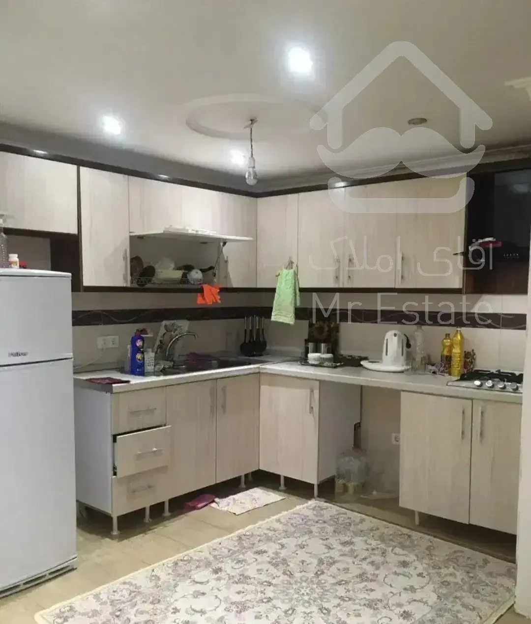 واحد ۸۰متری طبقه همکف مجاورت آرامش(رمک)