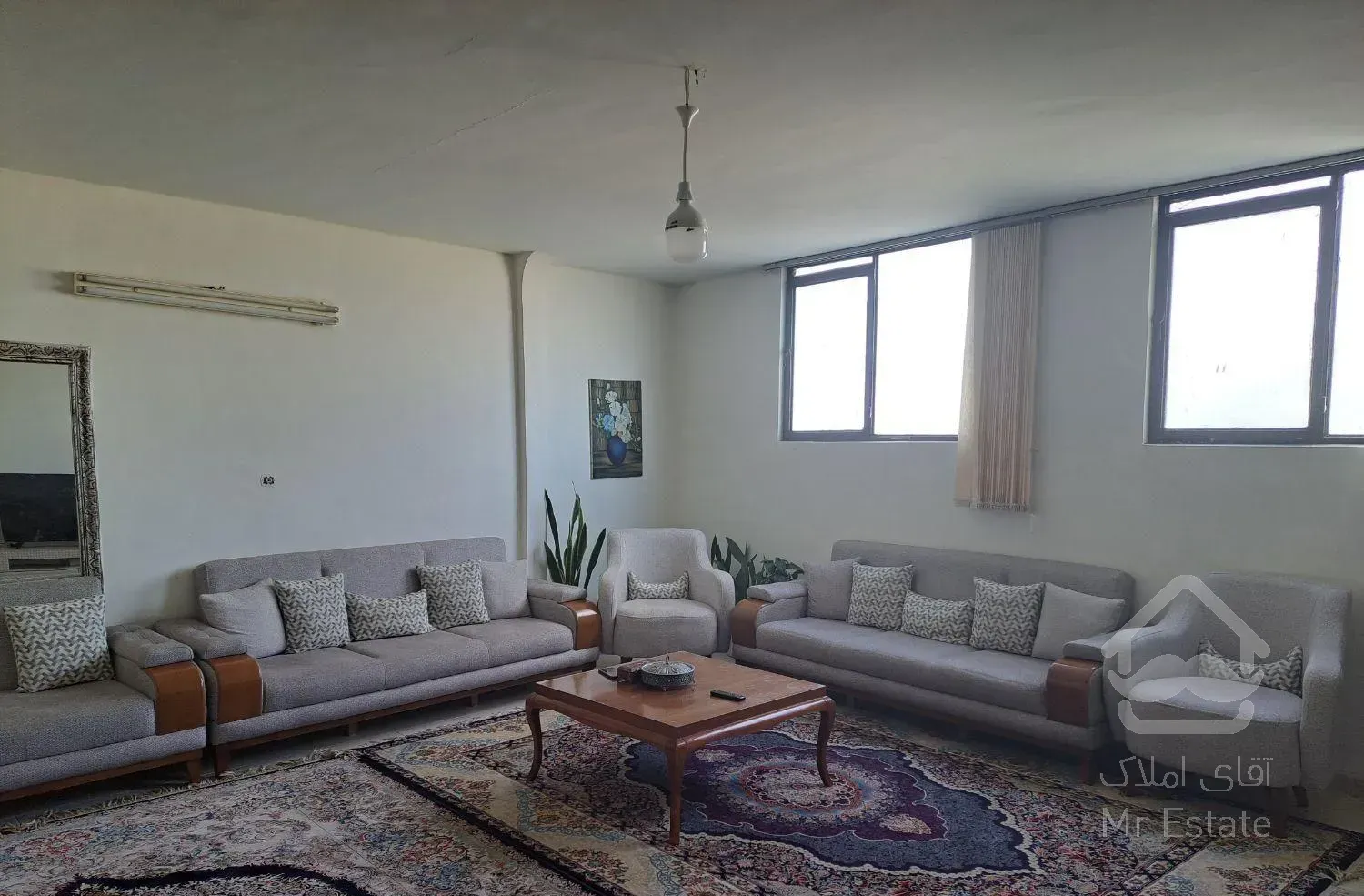 فروش آپارتمان ۱۲۰ متری ۲ خوابه در دکتر حسابی