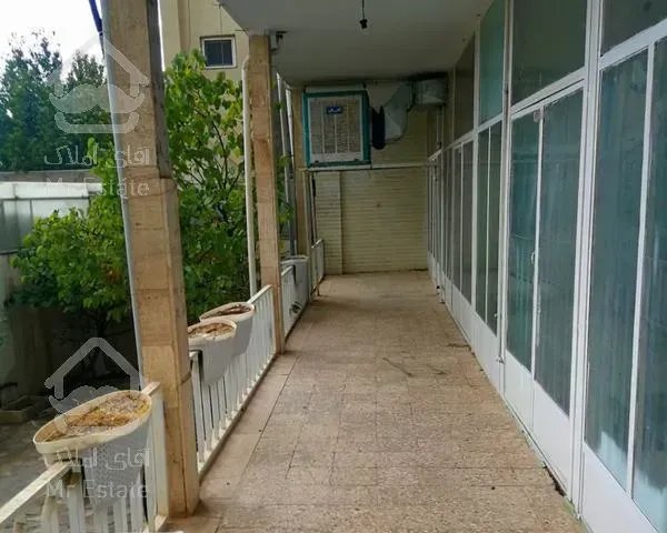 ویلا 373 متری بر خ معلم