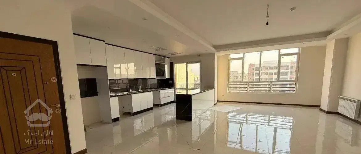 تک واحدی/طبقه اول/۹۴متری/پارکینگ سندی/ستارخان