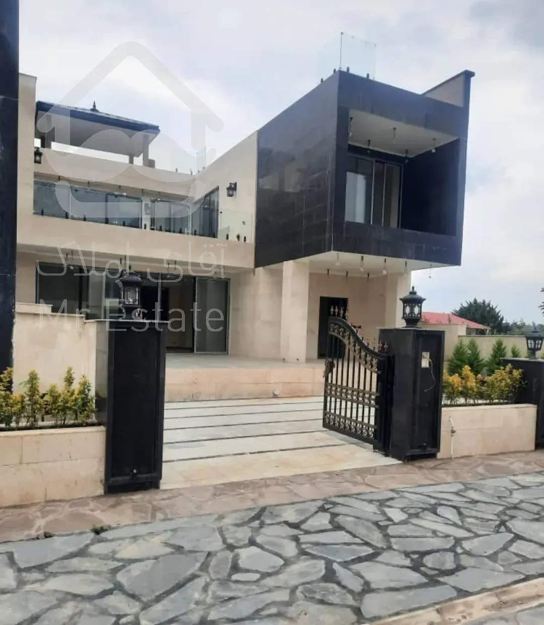 مجموعه ویلاهای شهرکی مدرن در تنکابن،با نگهبانی